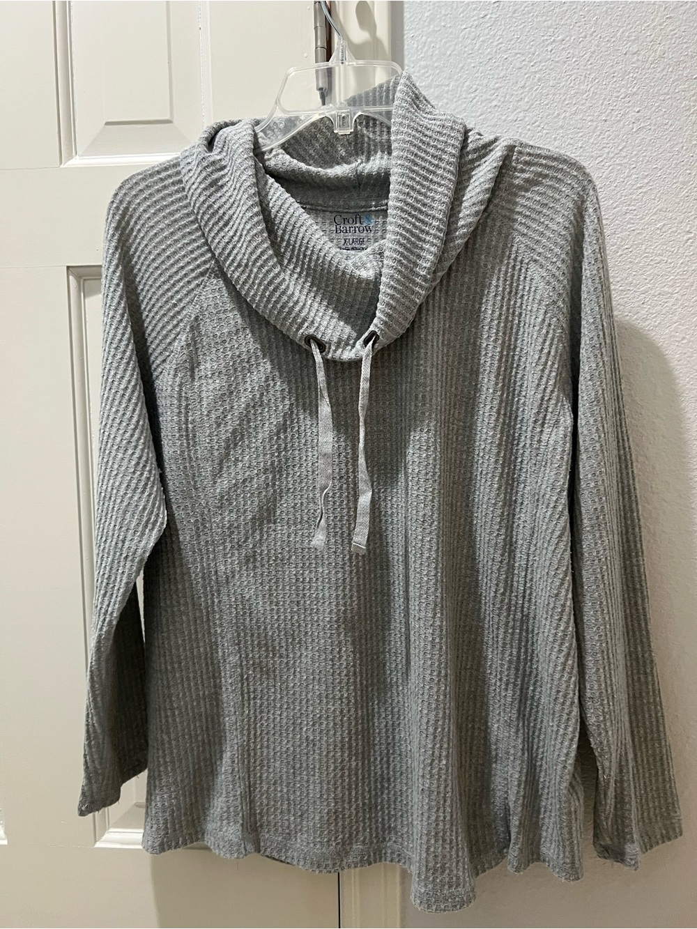 Croft & Barrow Women’s  Light Gray Waffle Knit Drawstring Pullover